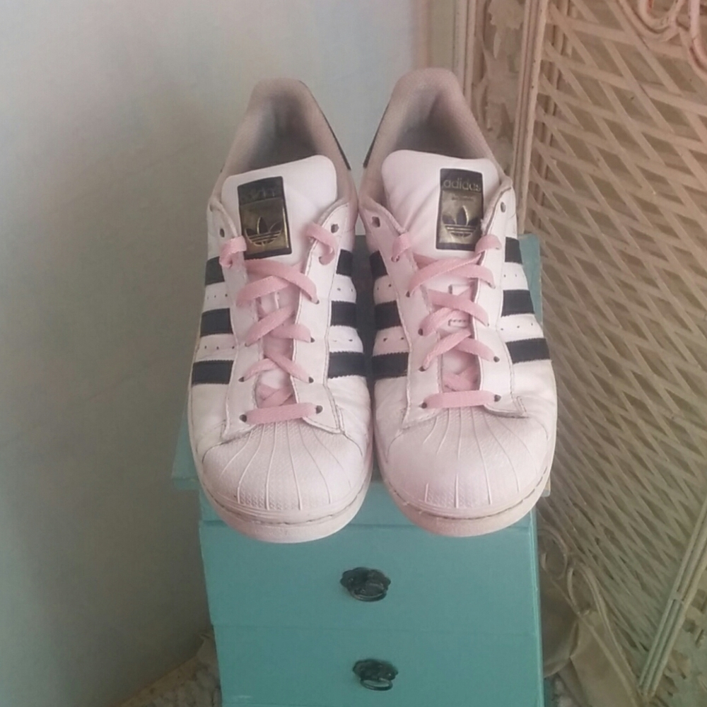 Adidas White Superstar Size 8